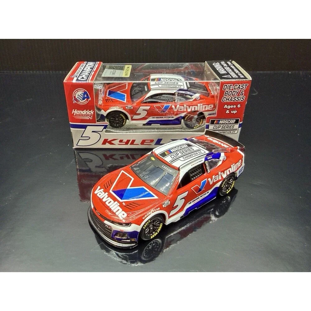 2025 Kyle Larson 1:64 #5 Valvoline Champion NASCAR Diecast